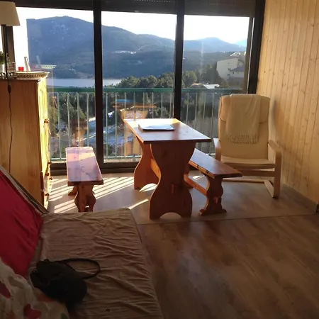 Avec Wifi Et Vue Splendide Sur Le Et Les Montagnes * Les Angles (Pyrenees-Orientales)